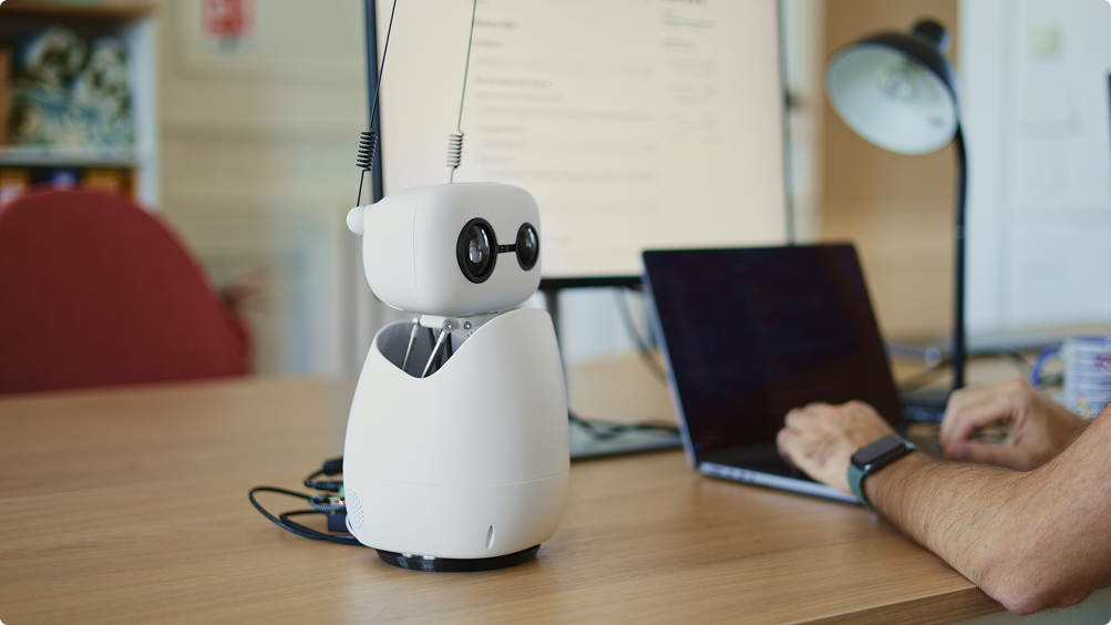 https://huggingface.co/blog/reachy-mini